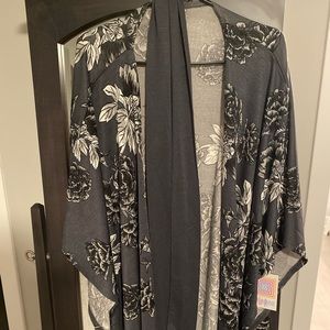 Lularoe Savannah Cover size S/M